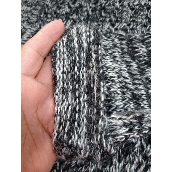 JJ Basics Black/Gray Long Sleeve Pullover Womens Sweater Size Medium - Picture 7 of 11